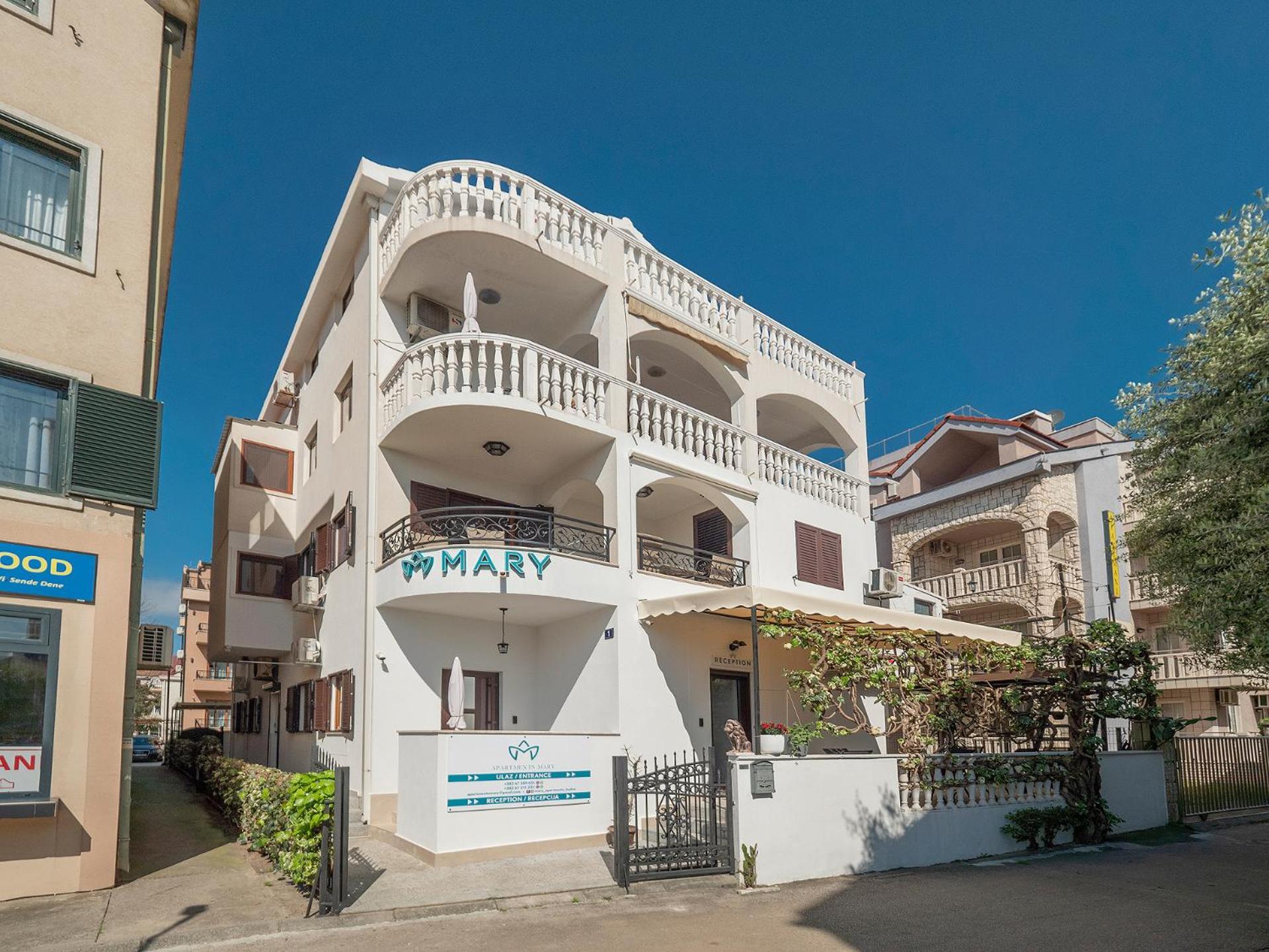 Apartments Mary บุดวา ภายนอก รูปภาพ