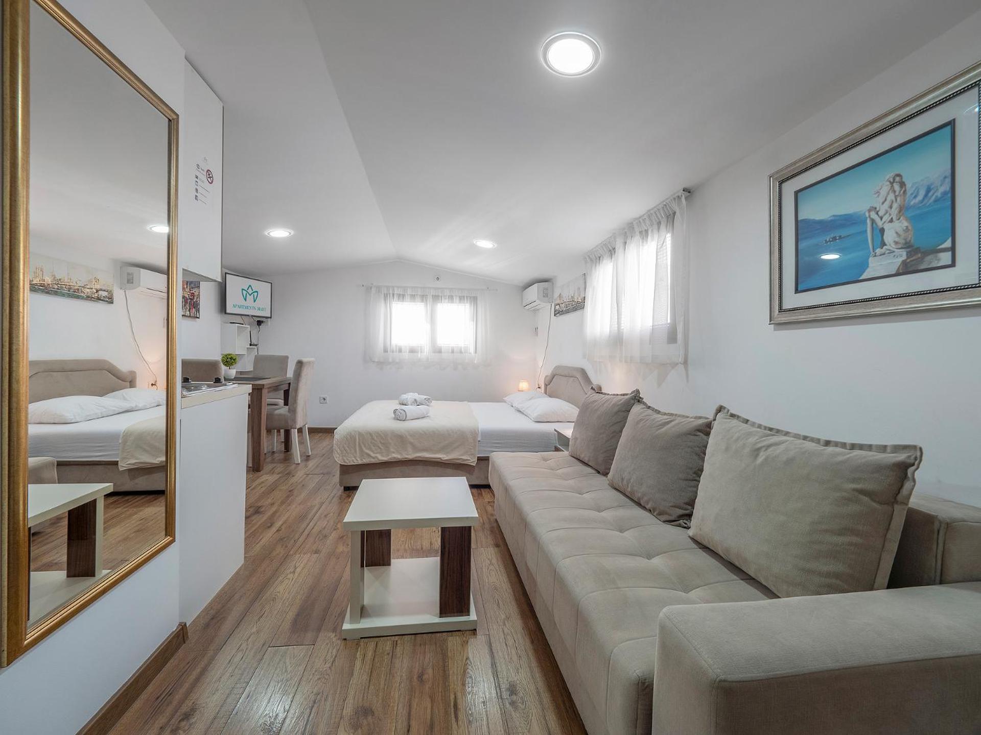 Apartments Mary บุดวา ภายนอก รูปภาพ
